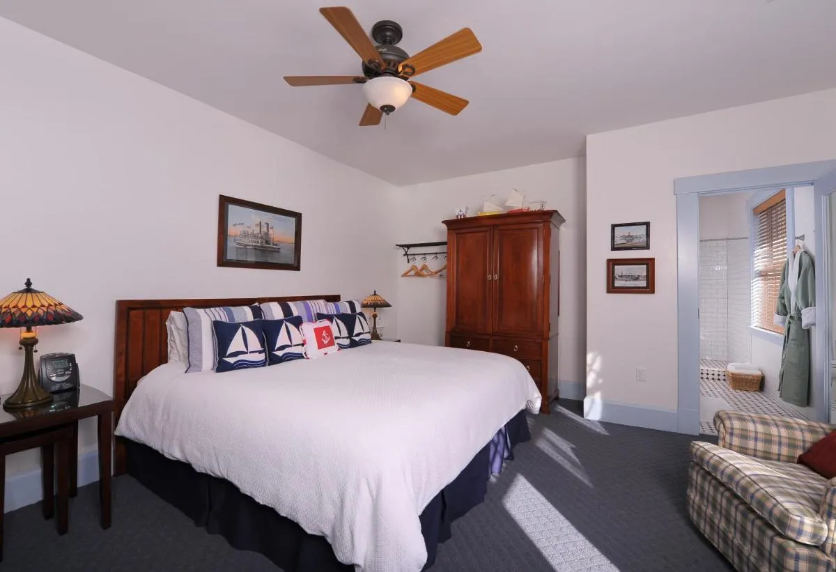 Image 6 of 1906 Lodge