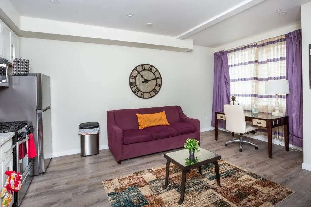 Image 4 of 1 Bedroom Apartment with Luxurious Design in SD