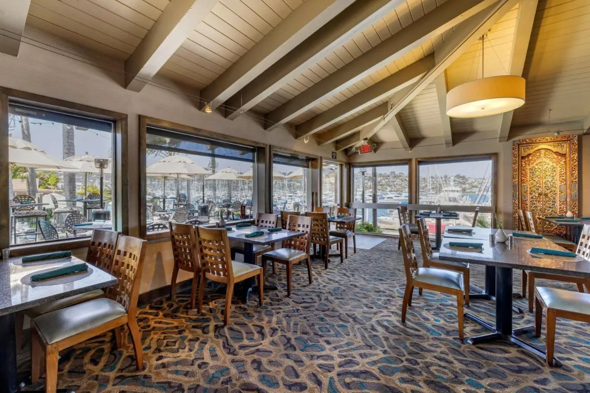 Image 4 of Best Western PLUS Island Palms Hotel & Marina