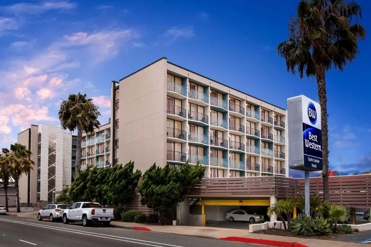 Image 6 of Best Western Yacht Harbor Hotel