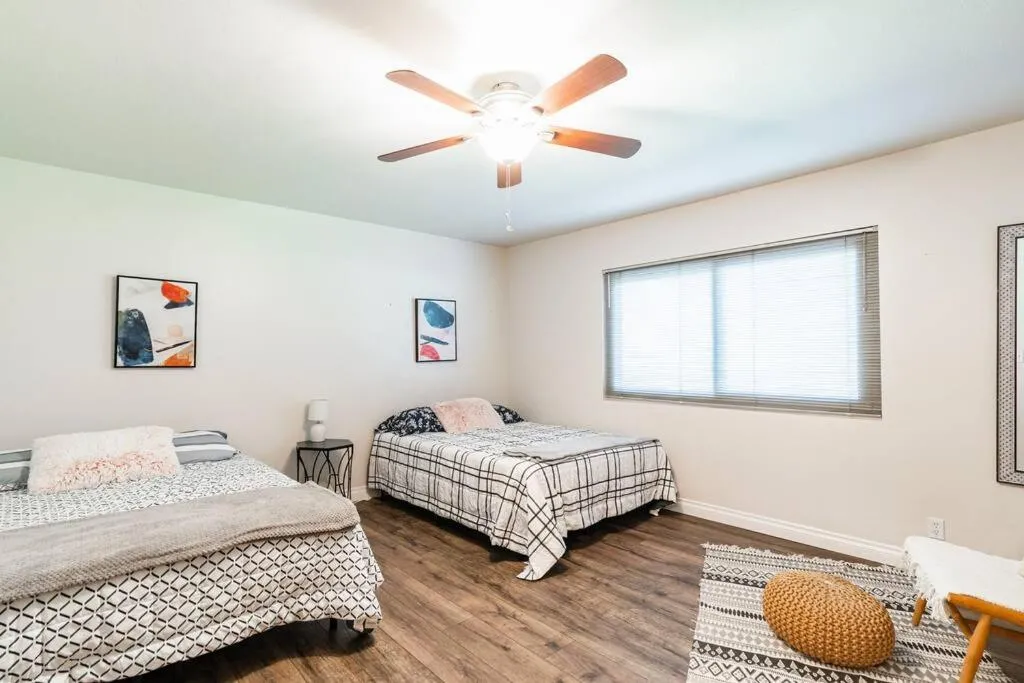 Image 1 of Casa Flora -2BR- FREE Parking in Little Italy!