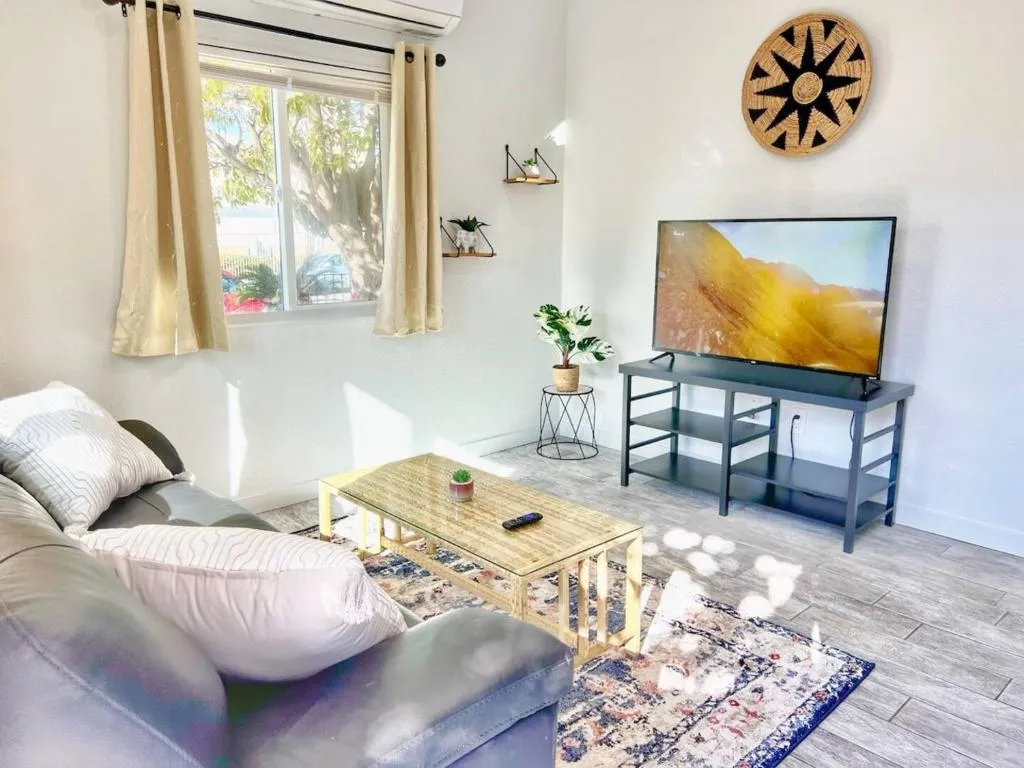 Image of Charming Flat Near The City