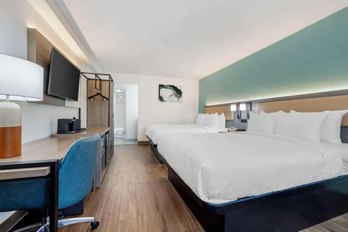 Image 6 of Comfort Inn Sea World Area