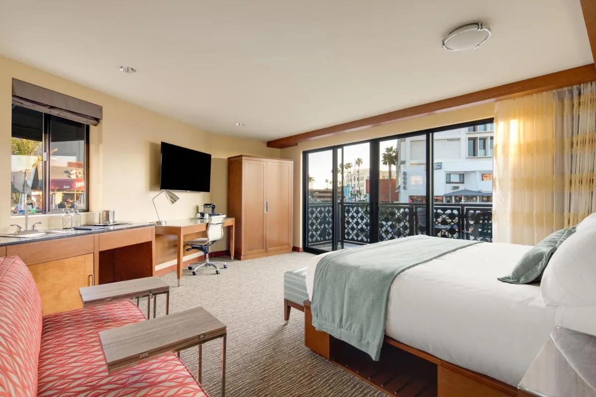 Image 6 of Cormorant Boutique Hotel