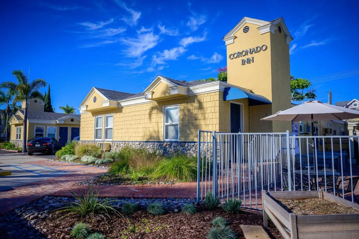 Image 3 of Coronado Inn