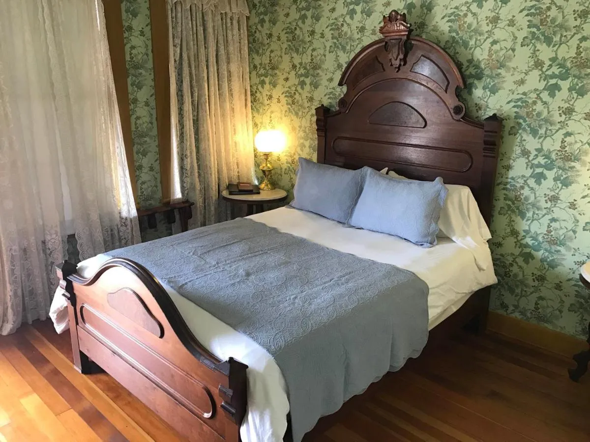 Image 4 of Cosmopolitan Hotel