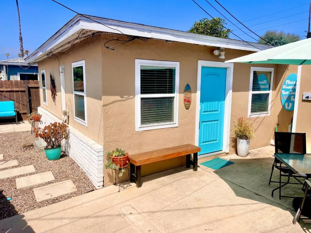 Image of Cozy Beach Cottage with Bicycles