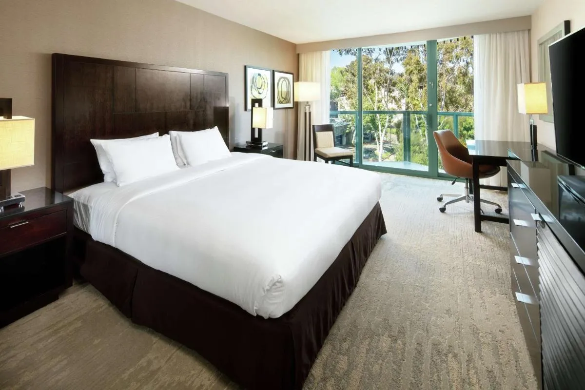 Image 1 of DoubleTree By Hilton San Diego Hotel Circle