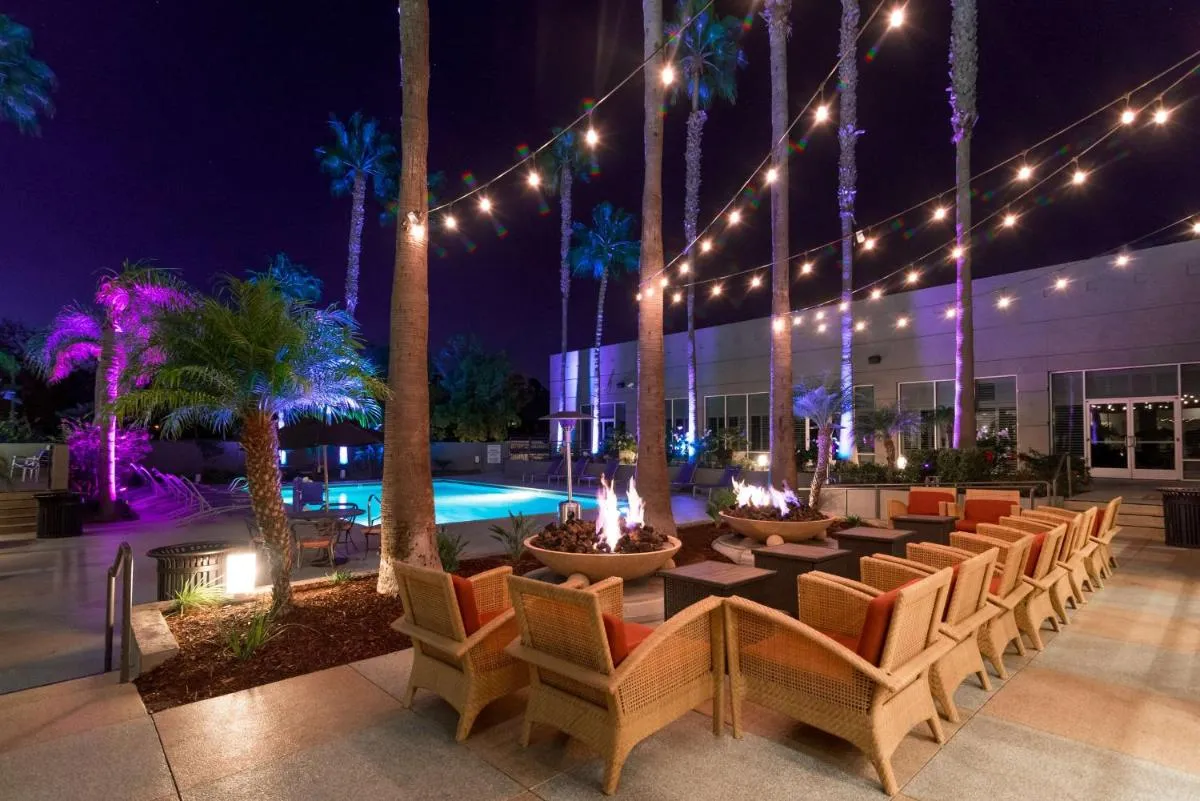 Image 2 of DoubleTree by Hilton San Diego-Mission Valley