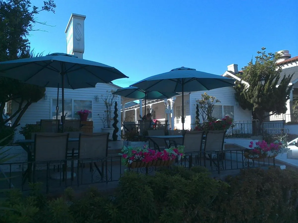 Image 6 of El Rancho Motel