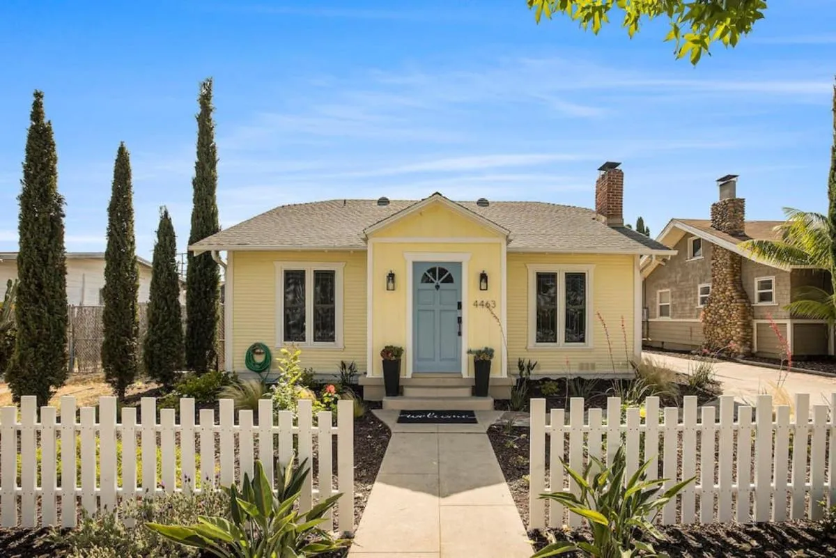 Image 5 of Elegant 3Br Home with AC, Parking, & Close 2 Everything