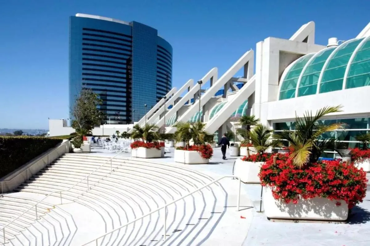 Image 5 of Extraordinary Escape with Rooftop Pool 2