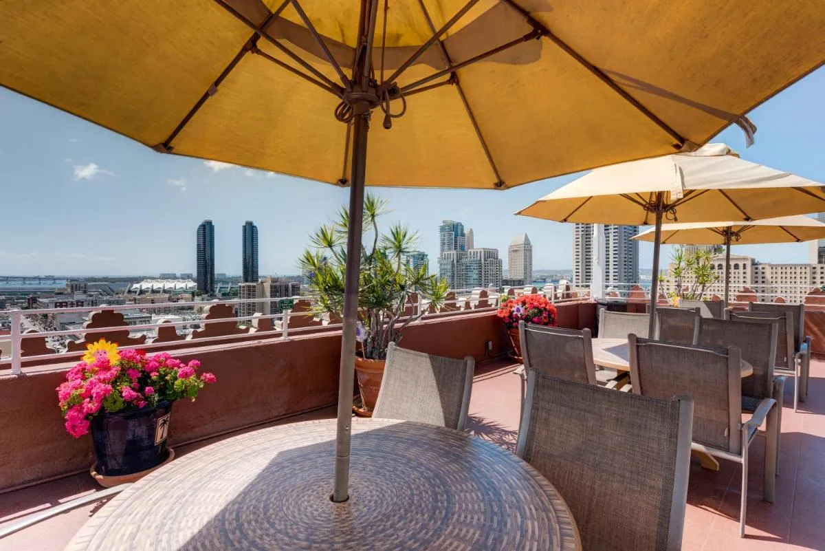 Image 6 of Gaslamp Plaza Suites
