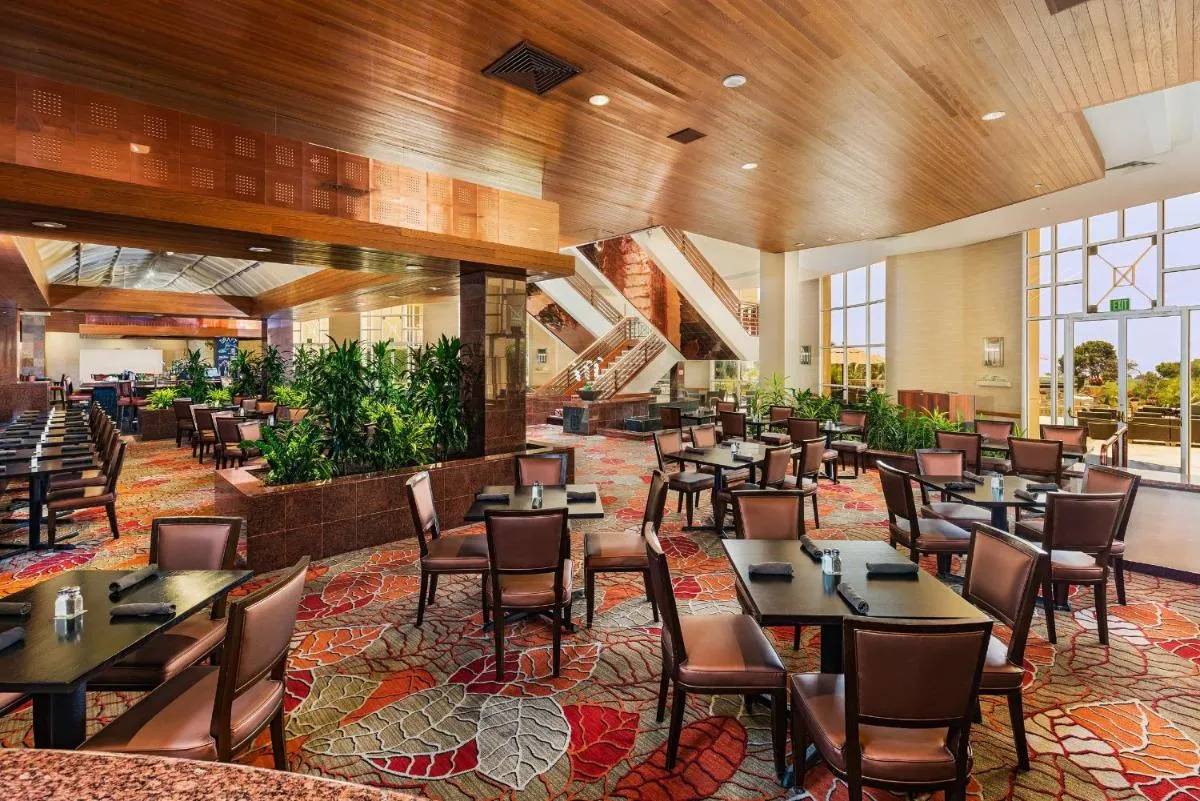 Image 1 of Hilton La Jolla Torrey Pines