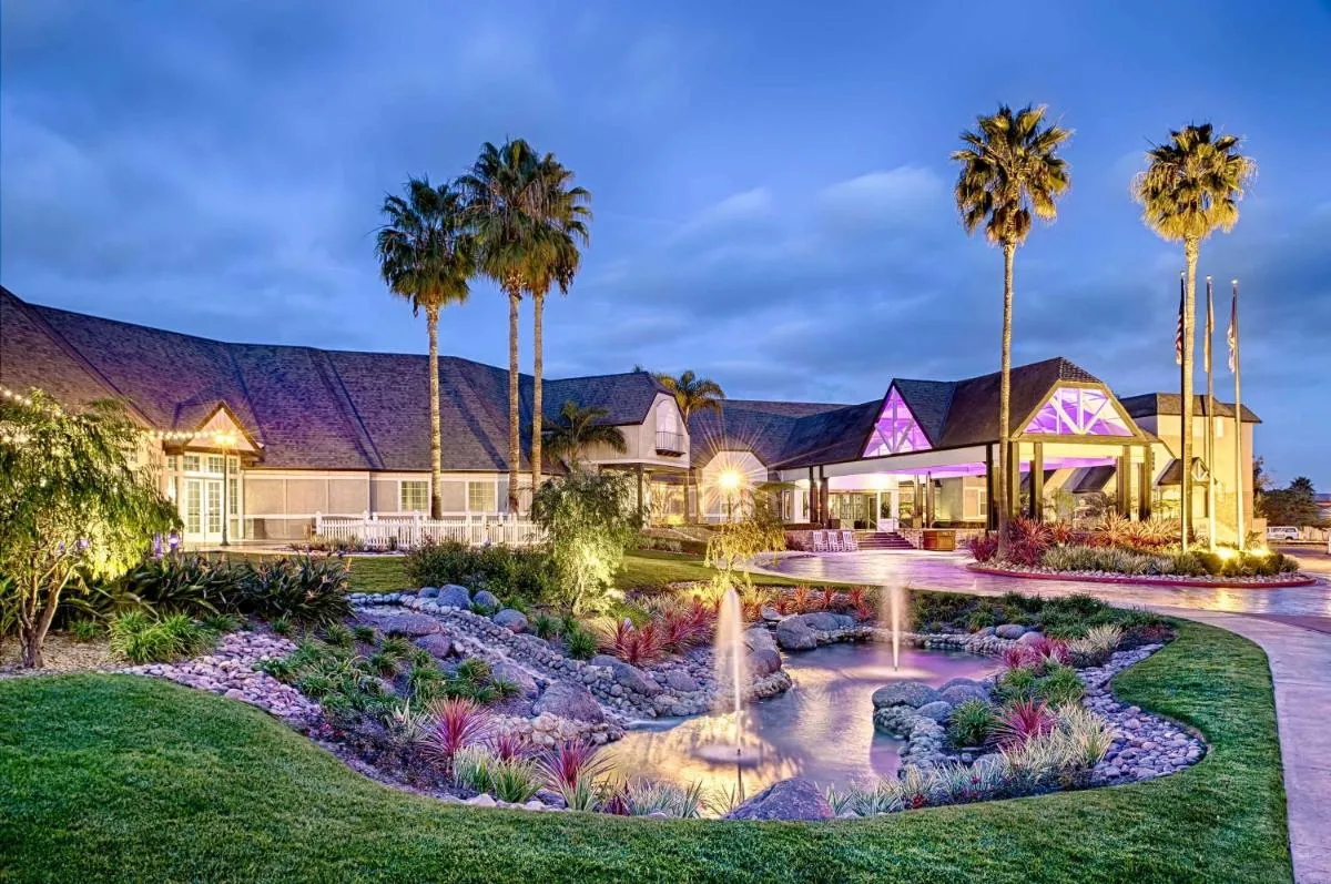 Image 5 of Hilton San Diego/Del Mar