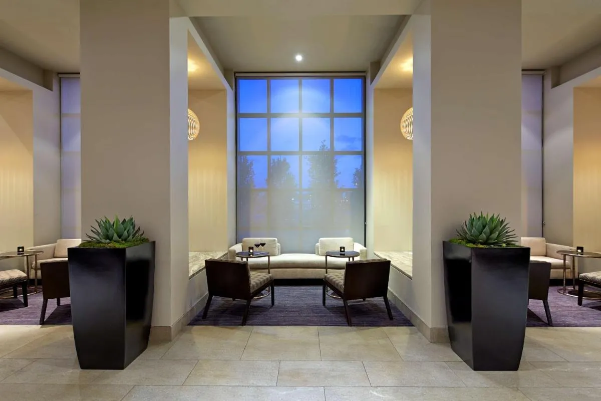 Image 4 of Hilton San Diego Mission Valley