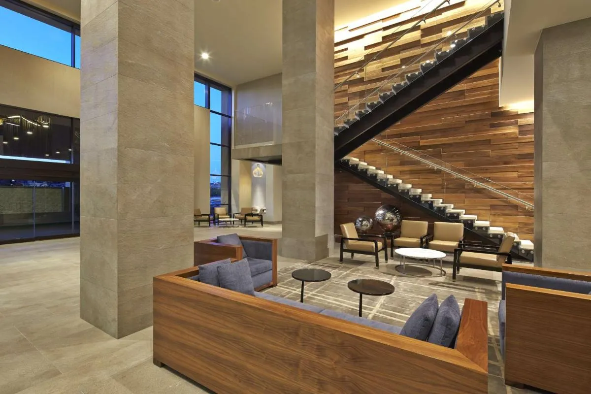 Image 6 of Hilton San Diego Mission Valley