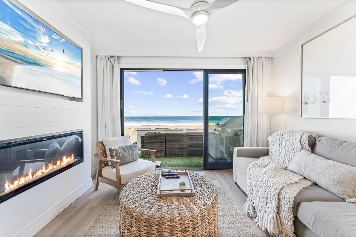 Image of Luxury Ground N Oceanfront Unit with Patio Lounge