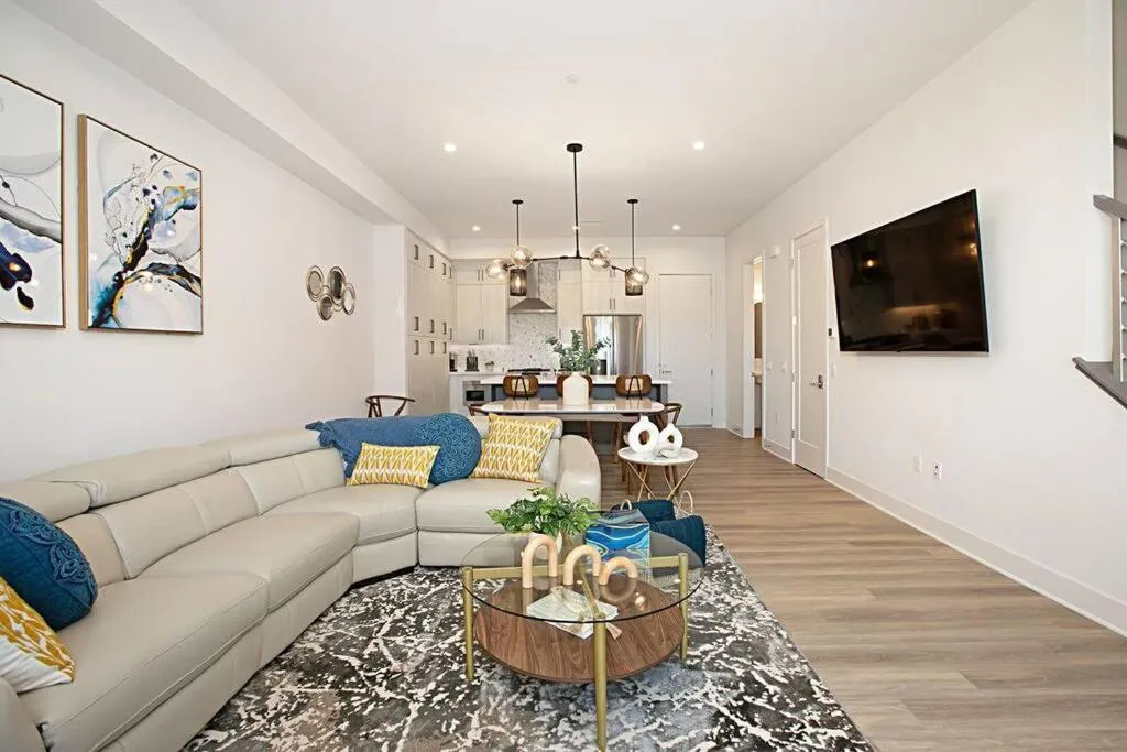 Image of Luxury NEW Residence with Private Rooftop, Downtown in minutes