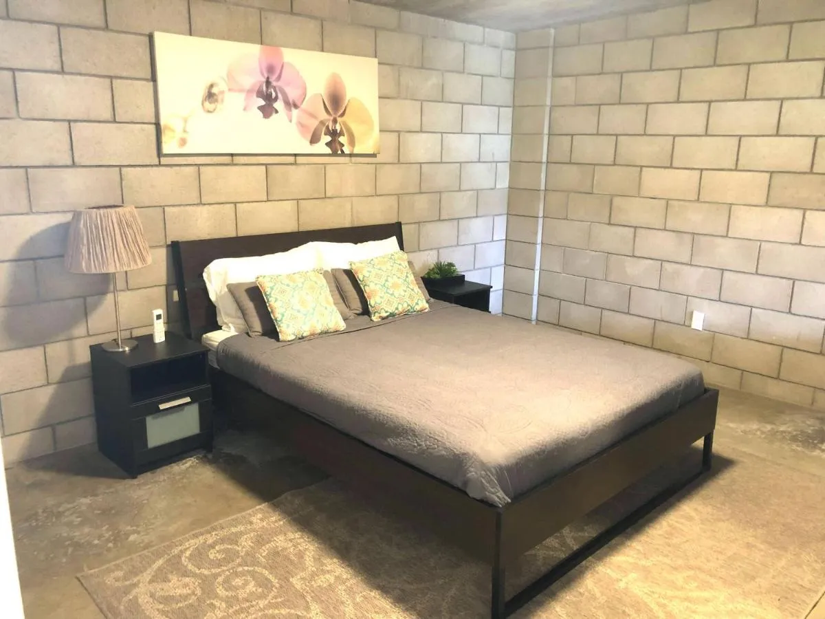 Image 6 of Modern 2 Bdrm w/Parking in the Heart of Hillcrest