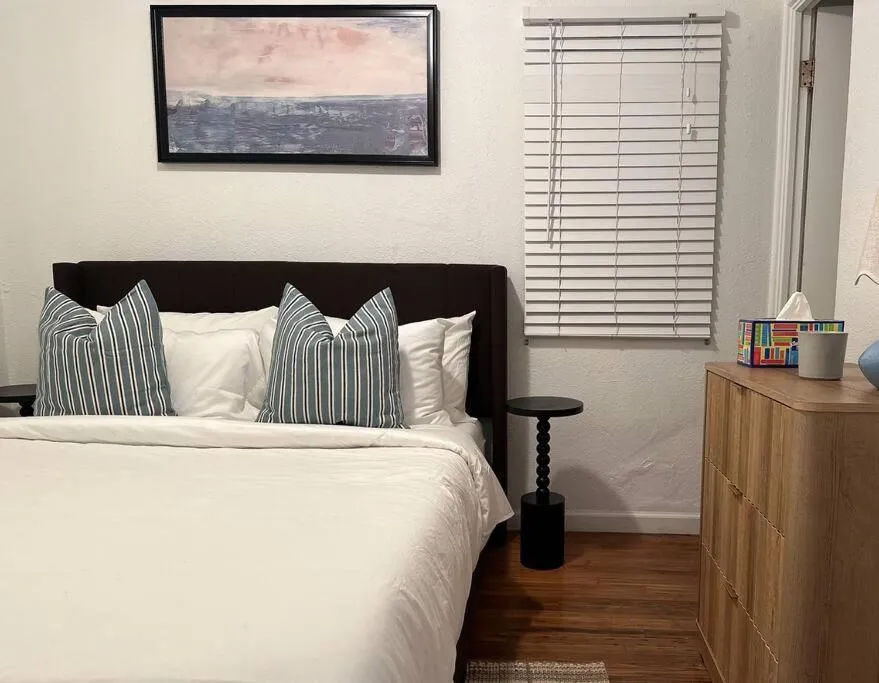 Image 1 of Modern Eclectic 1BR by Downtown, Airport & More