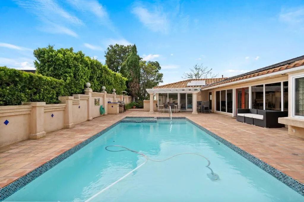 Image 3 of OCEAN View Villa w/ Hot-tub, Pool, Fireplace
