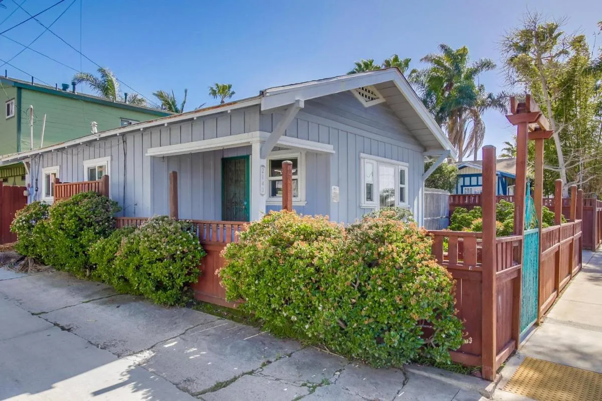 Image 5 of Ocean Beach Cottage