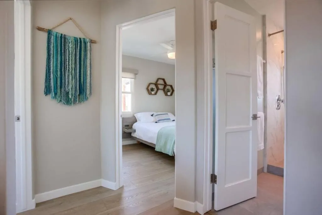 Image 6 of Ocean Beach Retreat 2BR Newly Remodeled, 2 Blocks to Sand and Shops