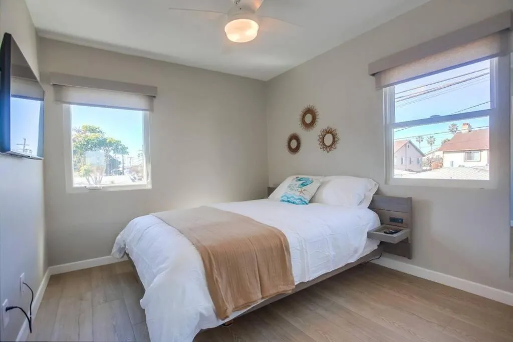 Image 1 of Ocean Beach Retreat 2BR Newly Remodeled, 2 Blocks to Sand and Shops
