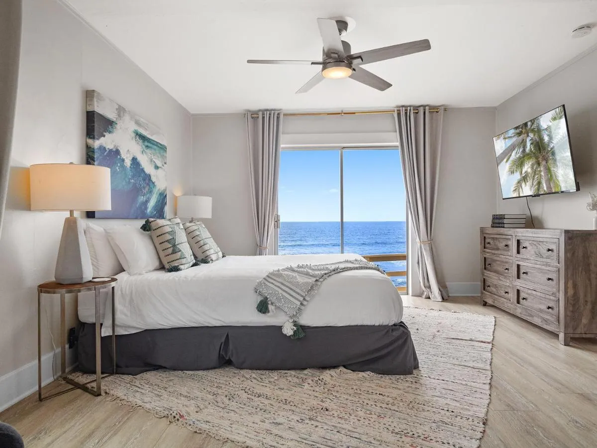 Image 1 of Oceanfront Paradise – Spa, Pet-Friendly, Fast Wifi, Parking & Dream Views