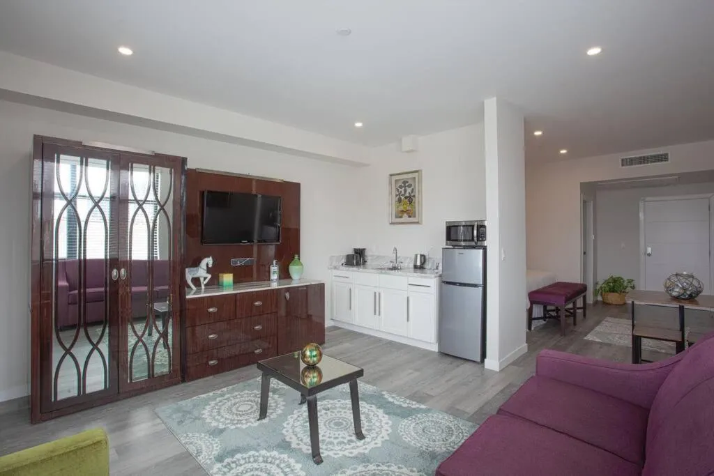 Image 2 of One Bedroom Apartment with San Diego Downtown View
