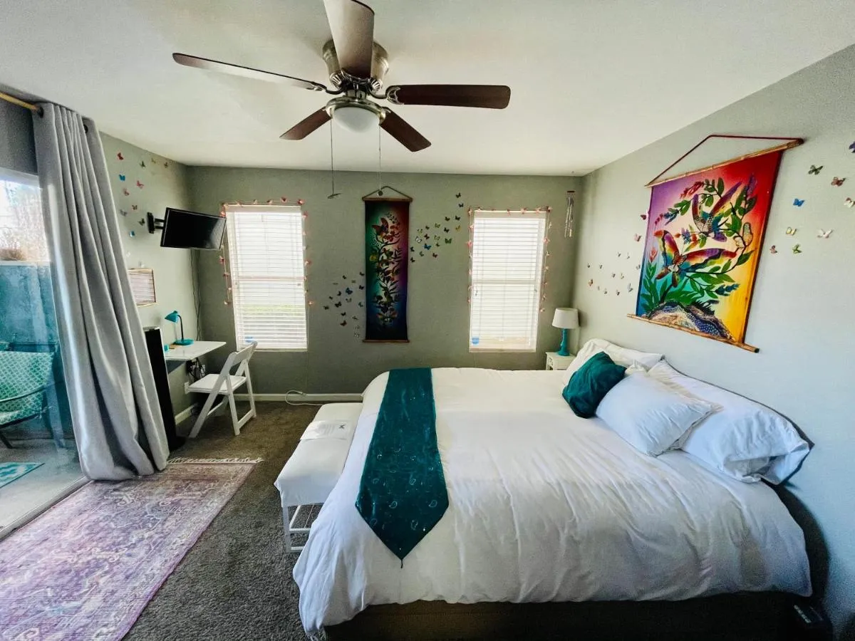Image 1 of Pacific Beach Butterfly Suite