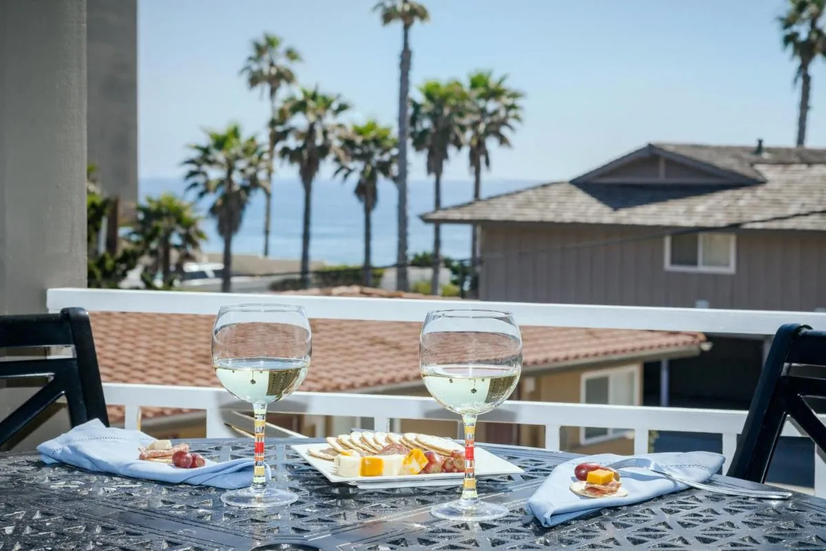 Image 4 of Pacific Shores Inn