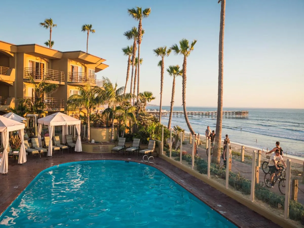 Image 3 of Pacific Terrace Hotel