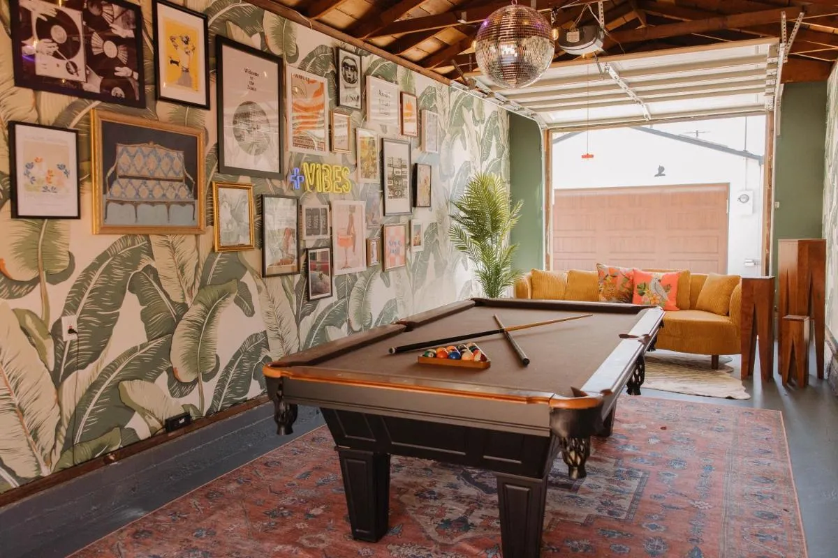 Image 2 of Sept Specials! 3100 Sqft, Hot Tub, Large Groups