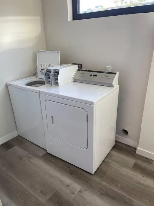 Image 3 of Spacious 1 Bedroom Apartment in Heart of San Diego