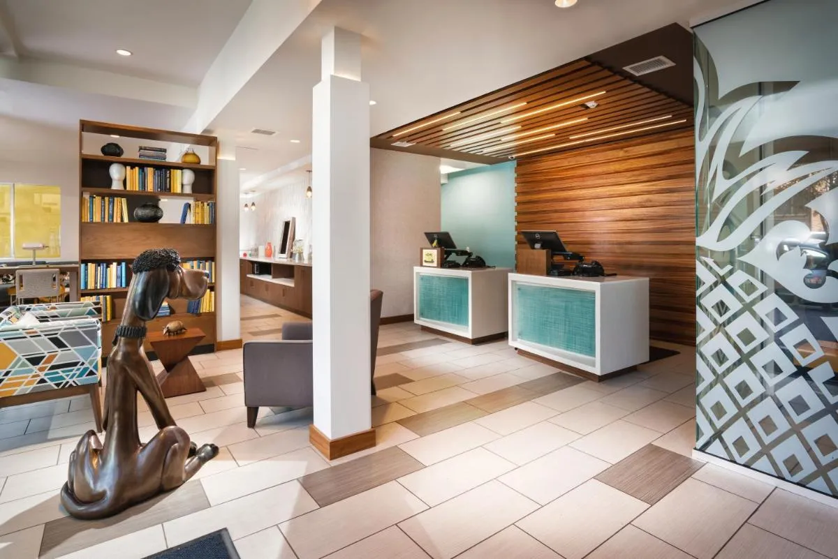 Image 4 of Staypineapple, Hotel Z, Gaslamp San Diego