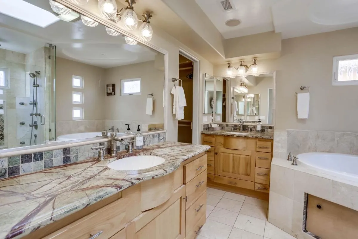 Image 2 of Stunning Ocean View Home w Rooftop Terrace, Firepit, Fast Wifi, AC & Parking!