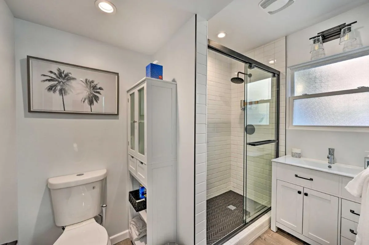 Image 2 of Stylish San Diego Apartment with Smart TV!