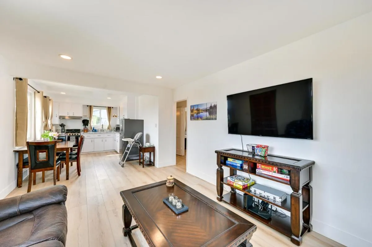 Image 4 of Sunny San Diego Home with Private Yard and Grill!