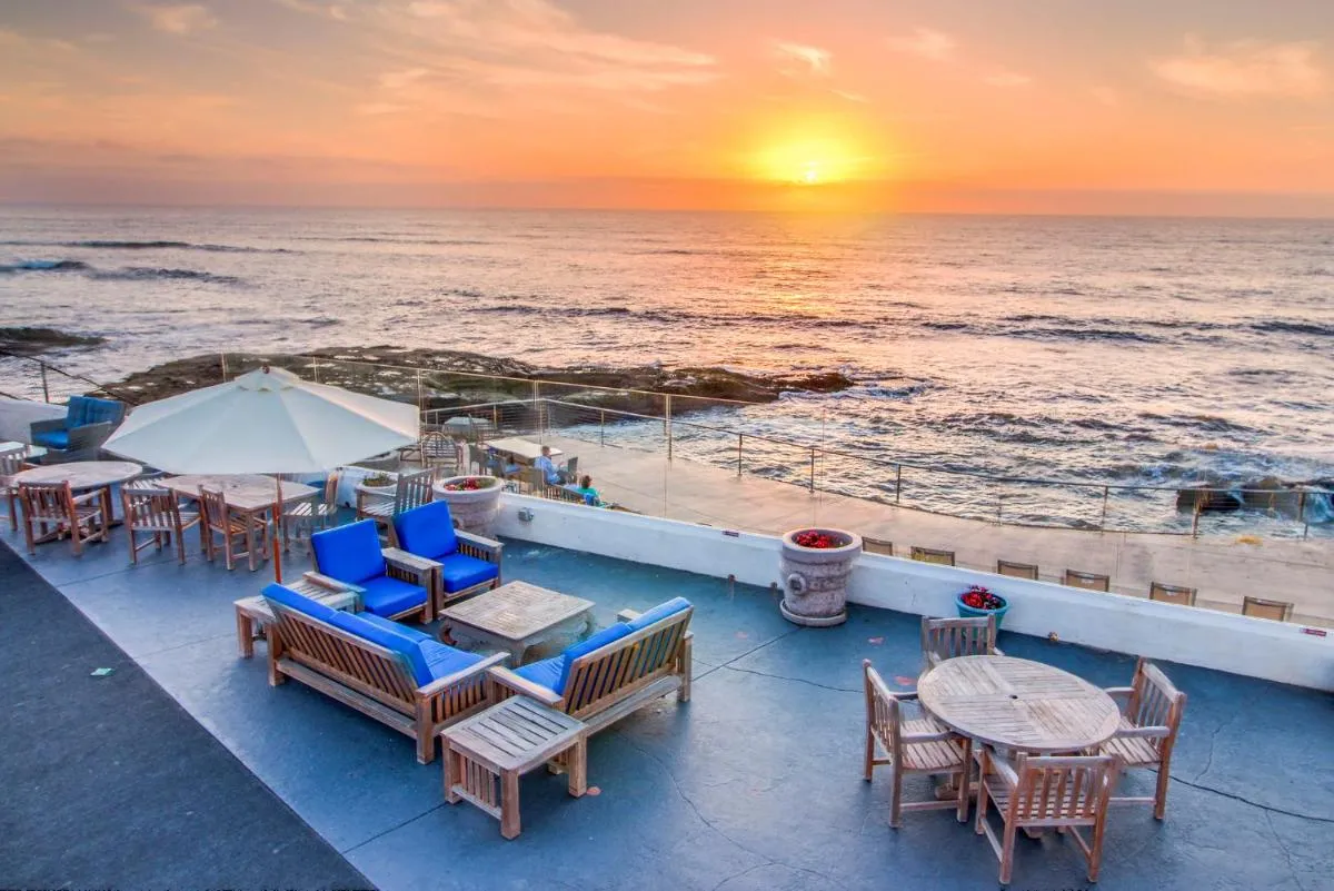Image 6 of The Inn at Sunset Cliffs