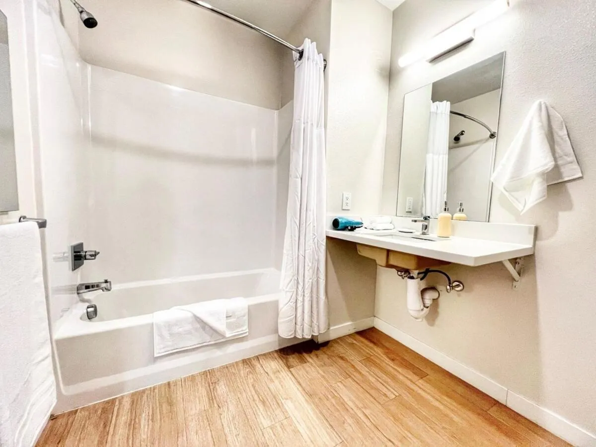 Image 2 of The Leo – One Bedroom Apartment W Private Balcony