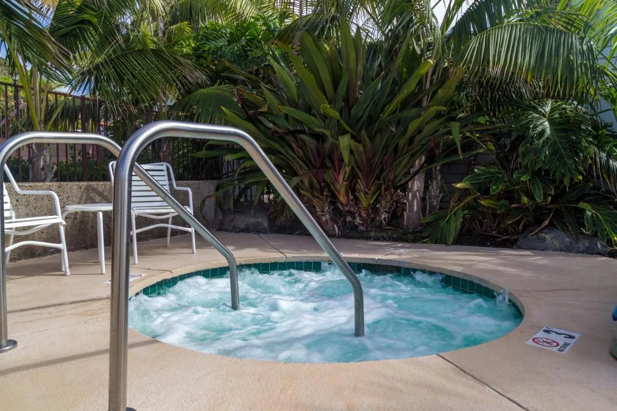 Image 3 of Wave Crest Resort