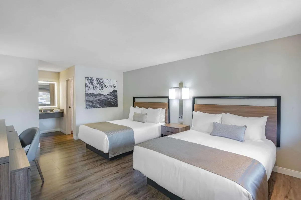 Image 1 of Wyndham Garden San Diego